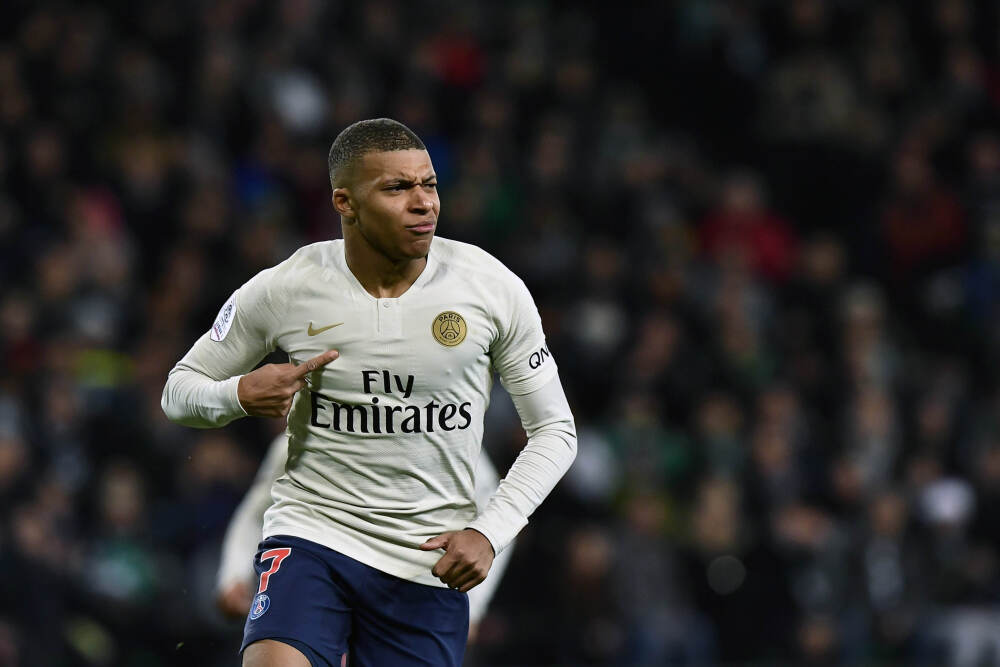 传射建功！埃文·弗格森当选罗马vs热那亚全场最佳球员